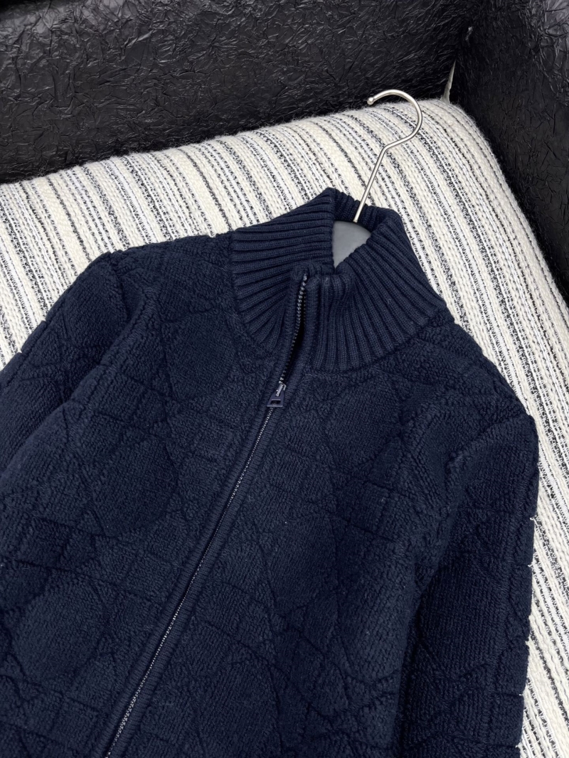 chr1st1an D10r sweaters